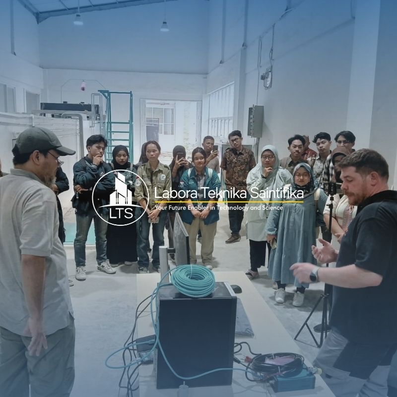 Wave Flume Training Institut Teknologi Kalimantan